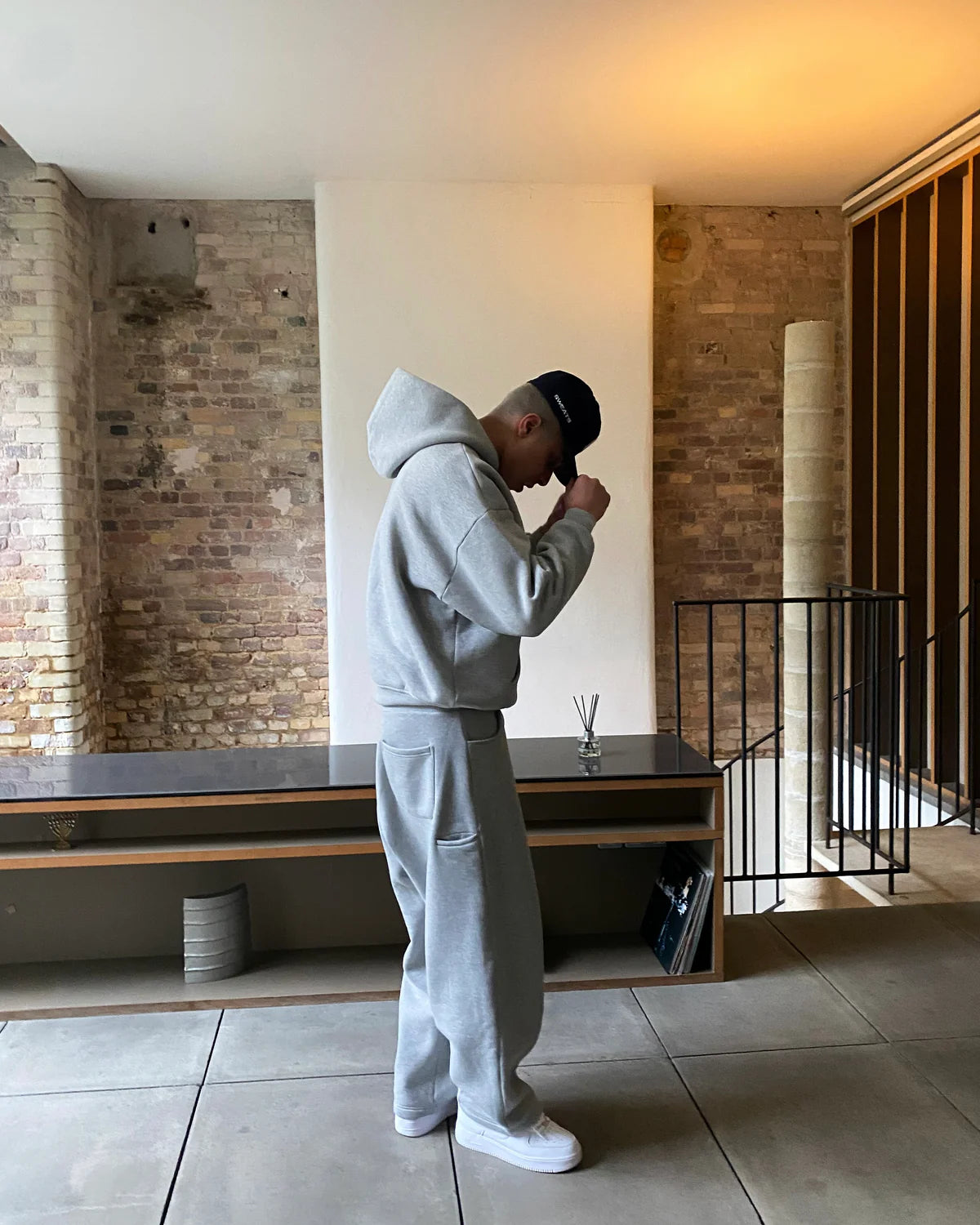 Unisex - Classic Grey Sweats